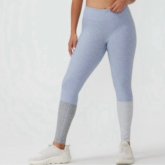 Outdoor Voices Lake/Dove/Ash Dipped Leggings Size Small - Picture 1 of 6